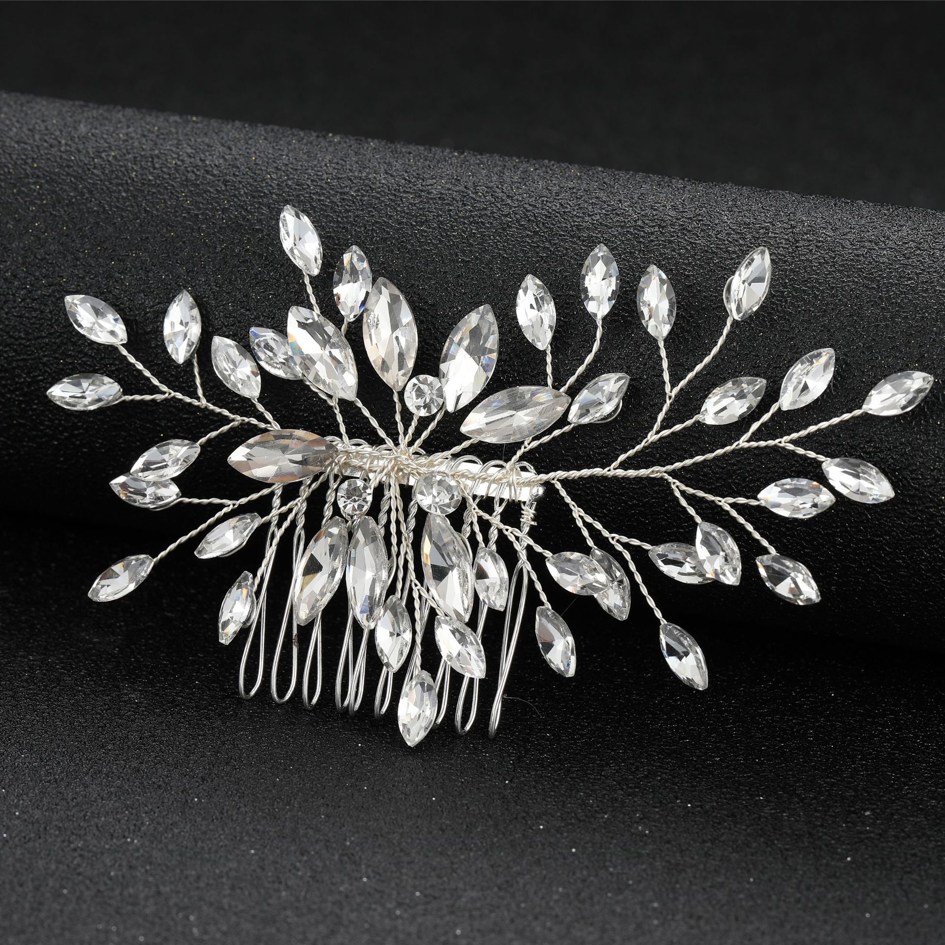 Direct sales and wholesale of cross-border handcrafted water diamond hair combs and hair accessories from Europe and America pic 27