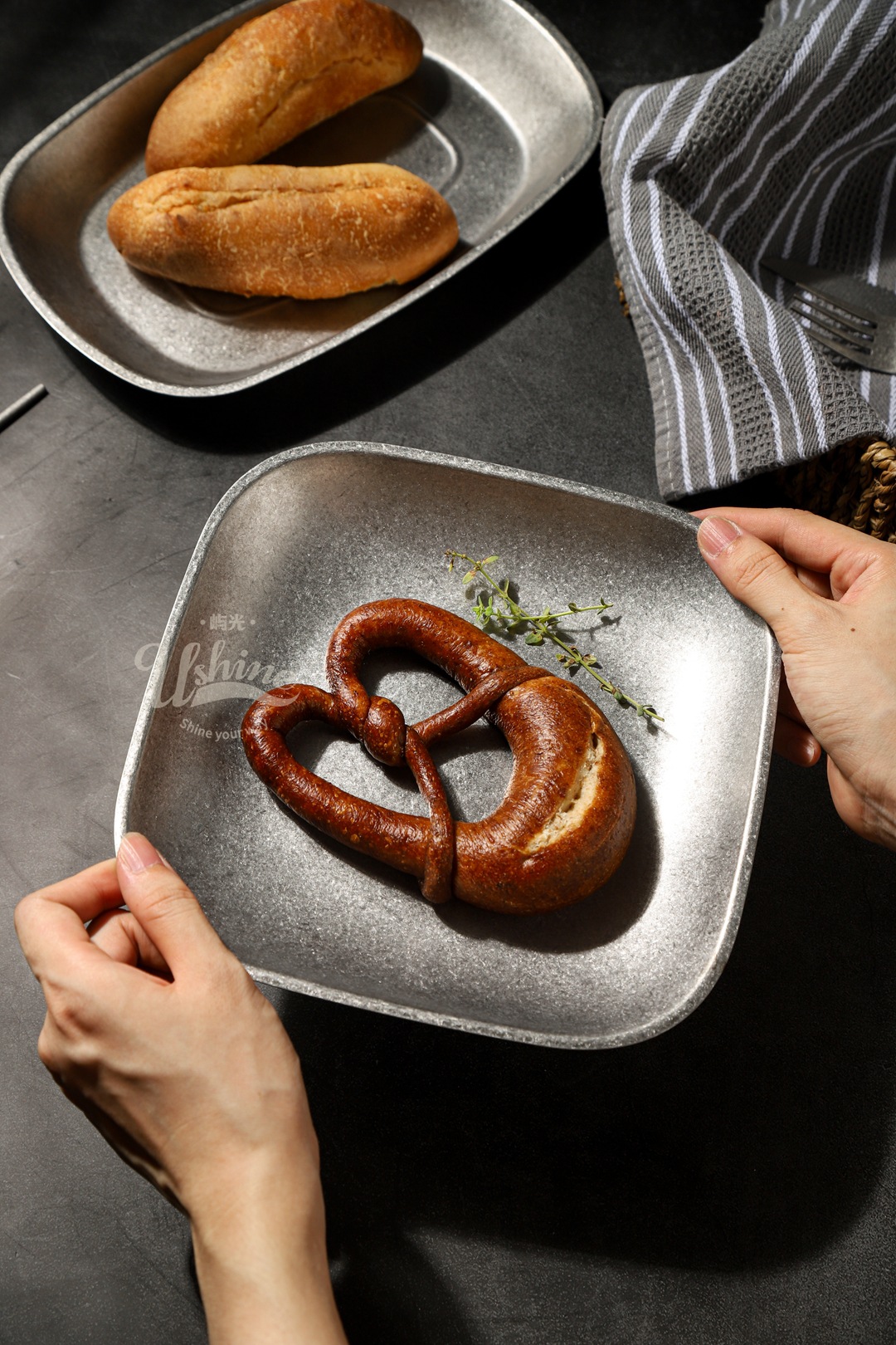 Customized matte 304 stainless steel plate, Qingfang industrial style Western cuisine steak plate, pasta plate, popular dessert plating pic 13