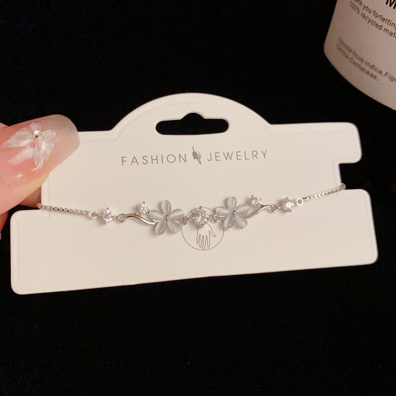 The silver series summer new exquisite and versatile zircon bracelet with a fresh and elegant style is a unique, light luxury and high-end jewelry accessory pic 21