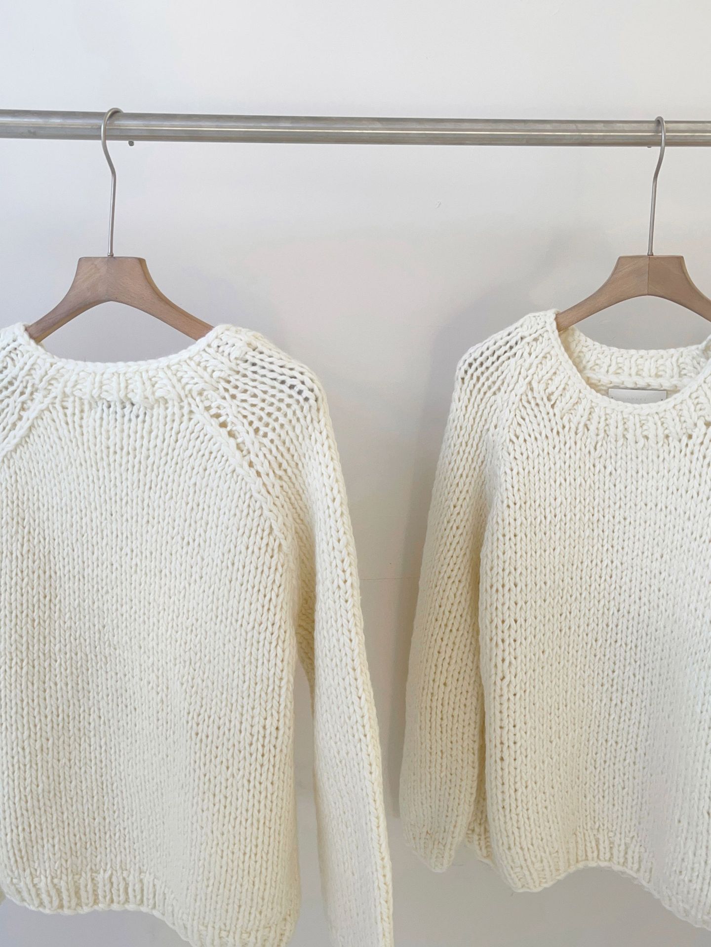 2023 in-stock Handongdaemun autumn/Winter new oun*e round-neck handcrafted pullover loose wool casual sweater top pic 11