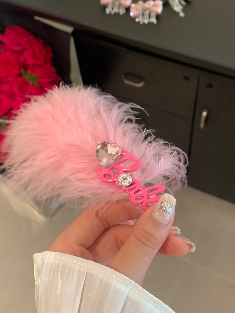 多巴胺y2k芭比公主风侧边刘海夹珍珠蝴蝶结字母鸭嘴夹子头饰批发                             详情6