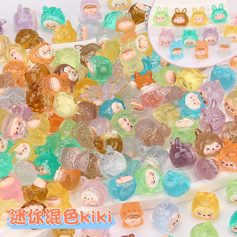 抖音爆款微缩立体小摆件创意冰透kiki混款diy饰品树脂滴胶批发详情4