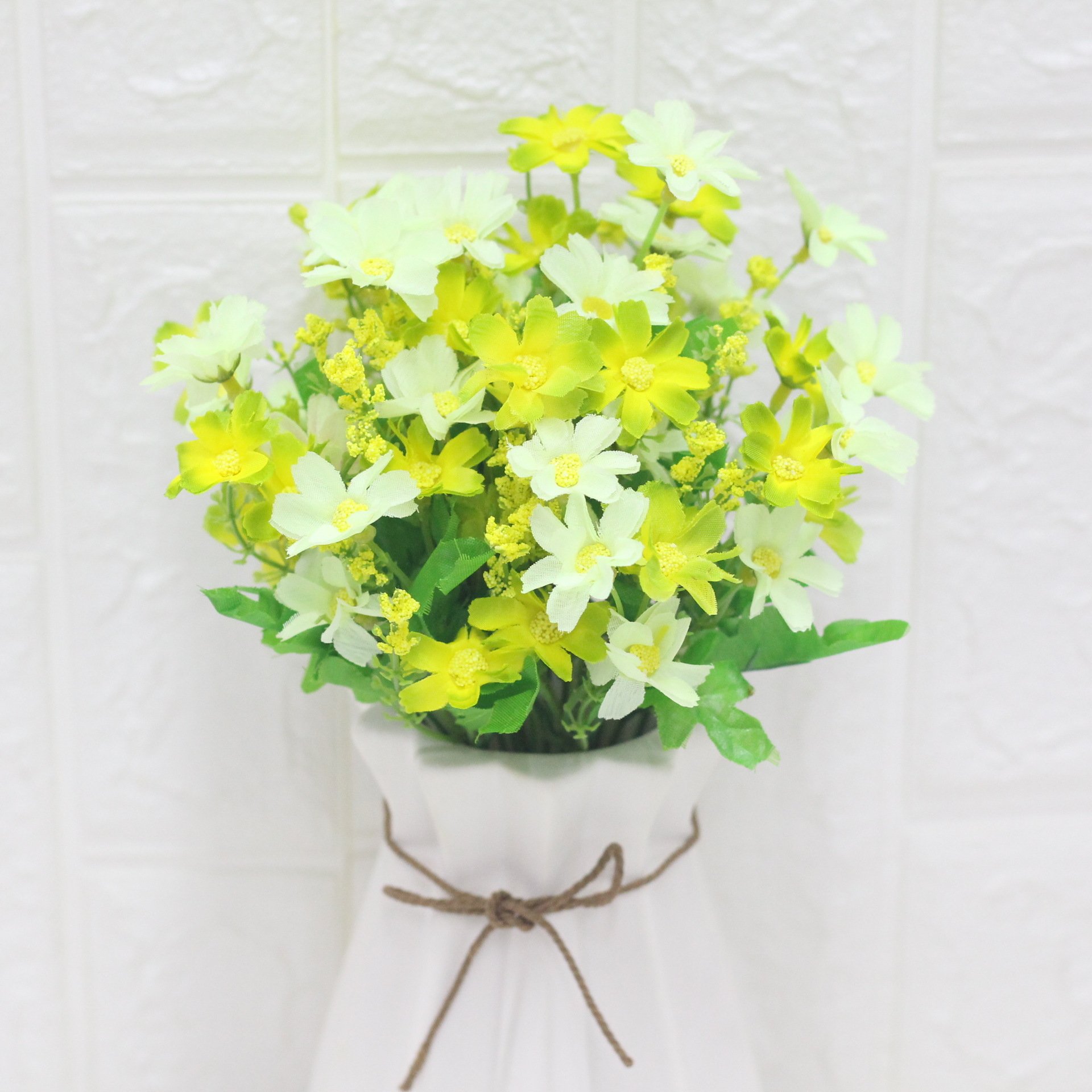 Factory wholesale of garden flowers, artificial flowers, fake flowers, 28-head jumping orchid chrysanthemums, small daisies, wedding project flowers pic 20