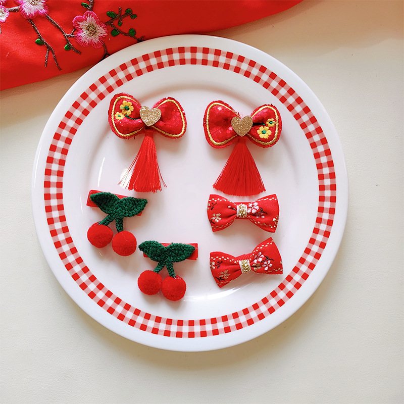 Factory wholesale baby hair clips, New Year red Hanfu birthday hair accessories, baby tassels, bows, New Year small clips pic 5