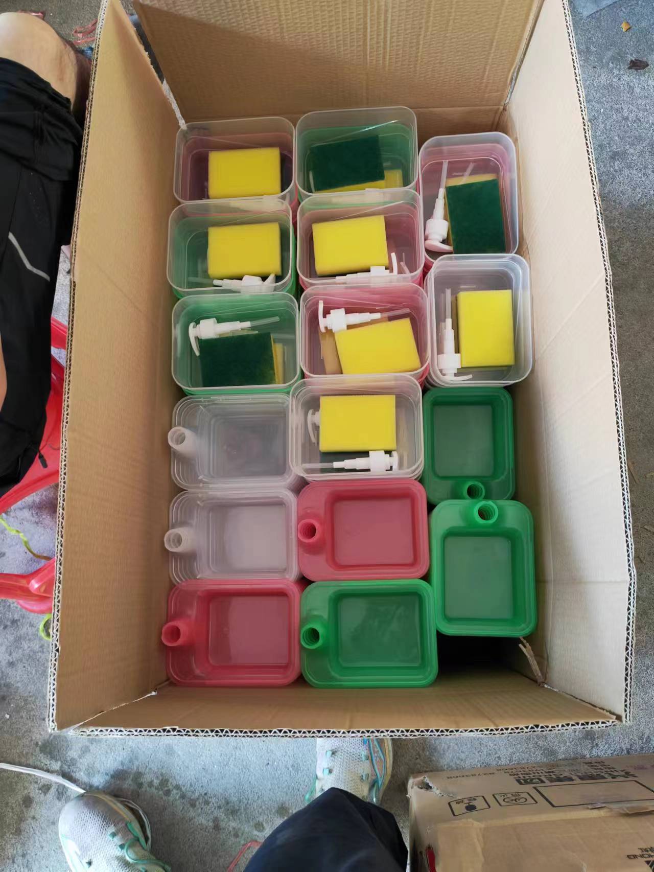 跨境厨房洗洁精按压盒皂液盒洗碗刷锅皂液按压器给皂器皂液分配器详情6