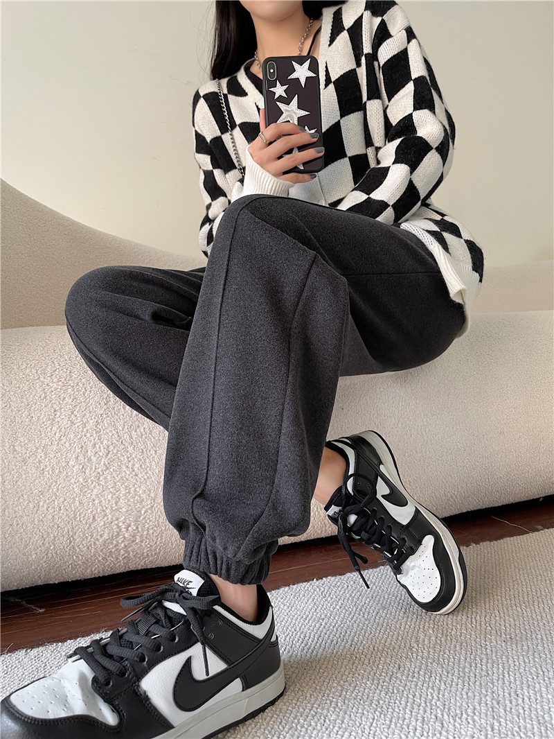 Black wide-leg pants for women in spring and autumn, high-waisted, sagging straight-leg casual pants for slimming, versatile, floor-length, fleece snowflake glutinous rice pants pic 12