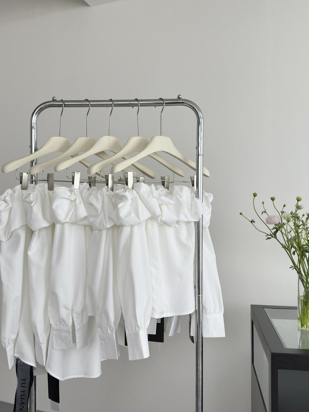 一见钟情 白色花苞领一字肩衬衫上衣女春秋季长袖衬衣详情13