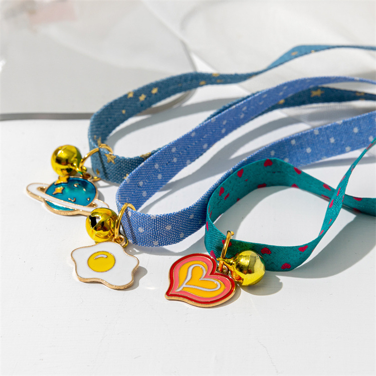 New cat collars, pet supplies wholesale, pet collars, candy-colored exquisite pendants, cat and dog safety necklaces pic 2