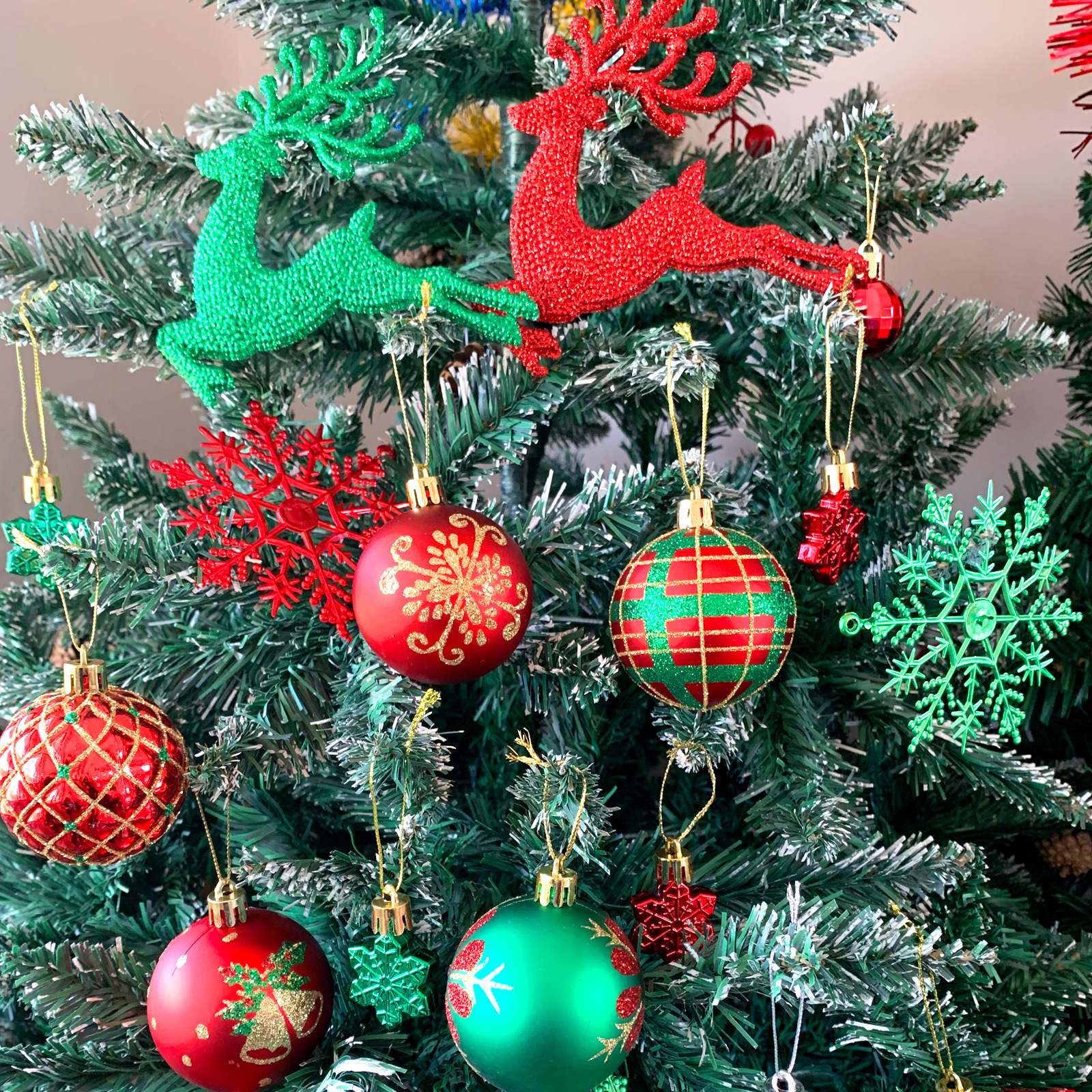 Temu/SHEIN Christmas decorations: Electroplated deer plastic balls, painted Christmas ball sets, Christmas tree pendants pic 19