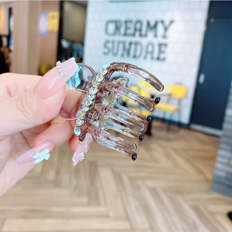 新款小众设计字母中号南瓜抓夹女三角形简约质感鲨鱼夹盘发发抓发详情27