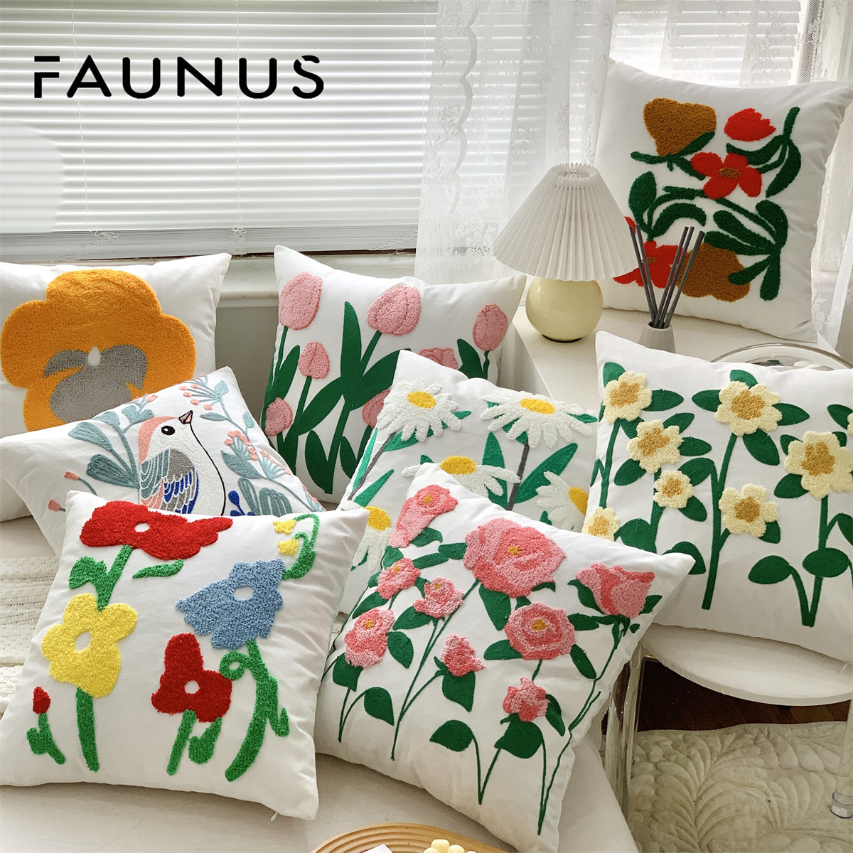 新款法式郁金香玫瑰刺绣跨境沙发抱枕酒店装饰棉麻靠枕抱枕套详情11