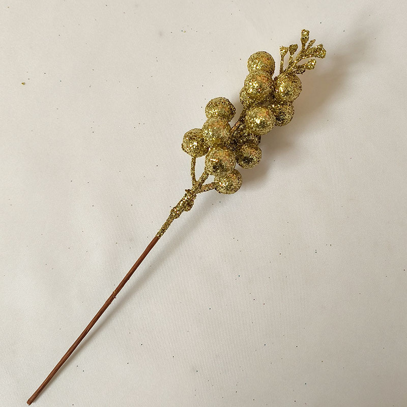 Christmas decorations: Gold powder berries, pistachios, red fruits, Christmas tree cuttings, accessories, diy bouquets, garlands, materials pic 9