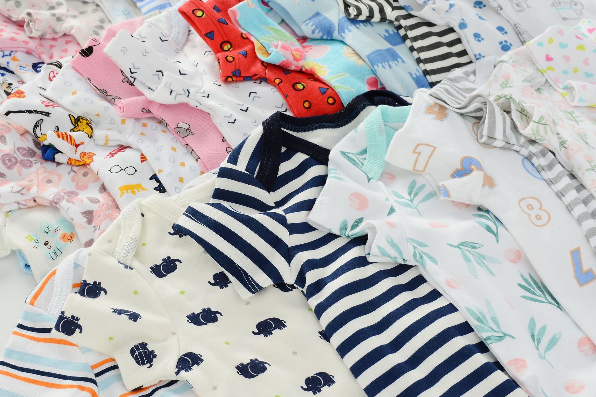 Summer 2021 new long-sleeved and short-sleeved crawling suits for infants and children aged 0-1, cartoon crawling suits, foreign trade miscellaneous styles, long-sleeved and short-sleeved crawling suits pic 13