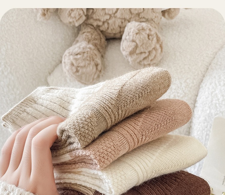 Calcetines de piso one piece reemplazo de pelo calcetines de lana de mujer otoño invierno patchwork medias medias de día milk color de café merard calcetines calientes combinado con flush slippers one piece reemplazo de pelo pic 14