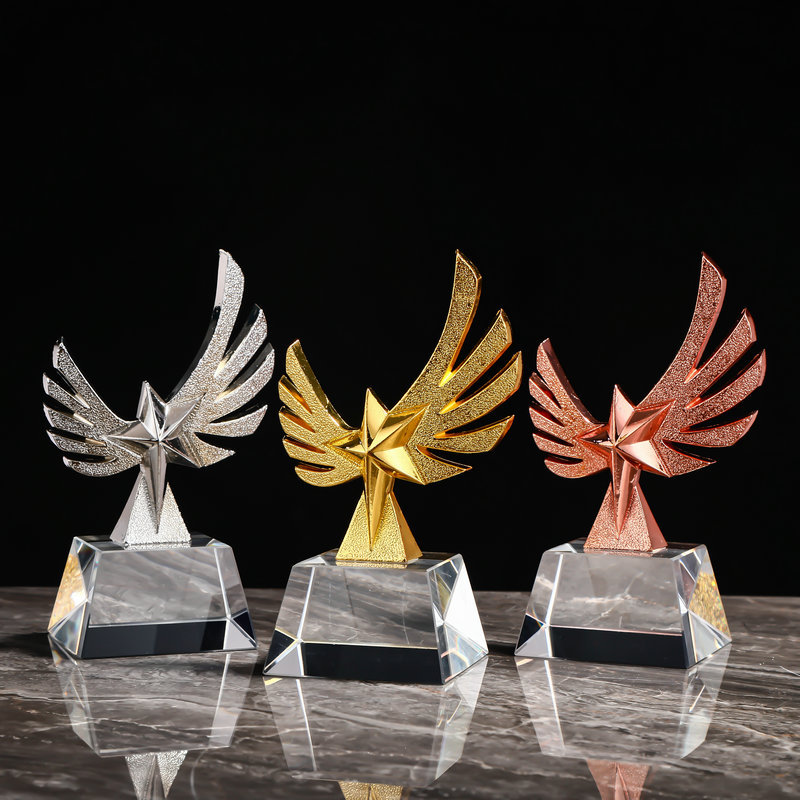 Creative crystal wings, five-pointed star handicrafts, custom engraving, competition event award trophies, souvenirs, Xiangyu Crystal pic 2