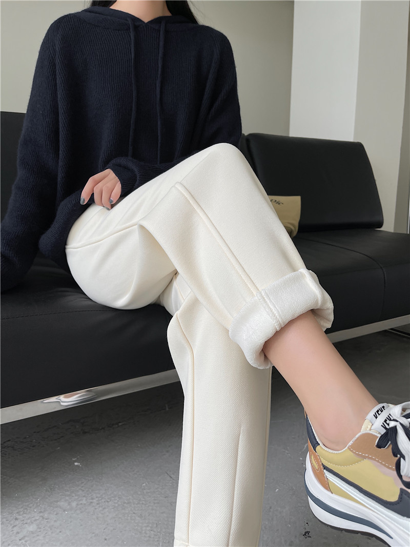 Beige fleece and thickened casual sweatpants for women, loose and slimming cotton pants, soft and warm radish pants pic 12