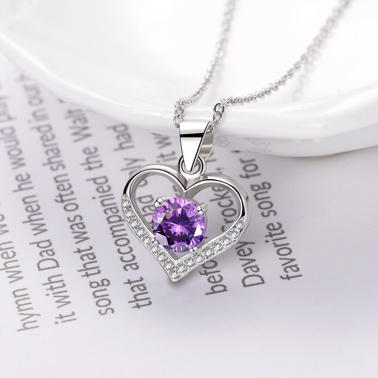 A high-quality imitation D-color moissanite four-leaf clover female pendant with eight hearts and eight arrows from a live-streaming product by a popular influencer on Kuaishou and Douyin pic 93