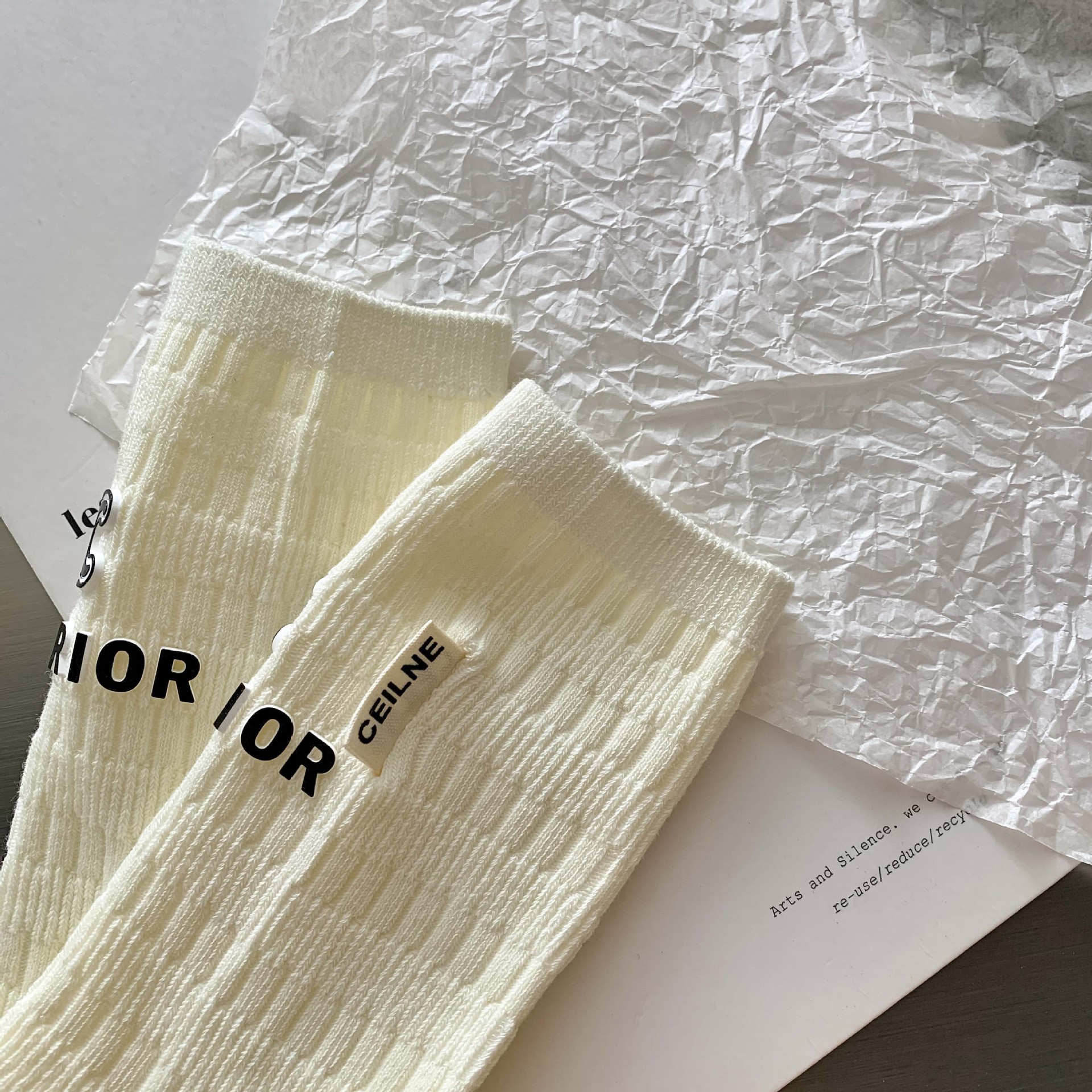 2023袜子女早秋字母欧货中筒袜ins棉质个性洋气百搭外穿网红潮袜详情10