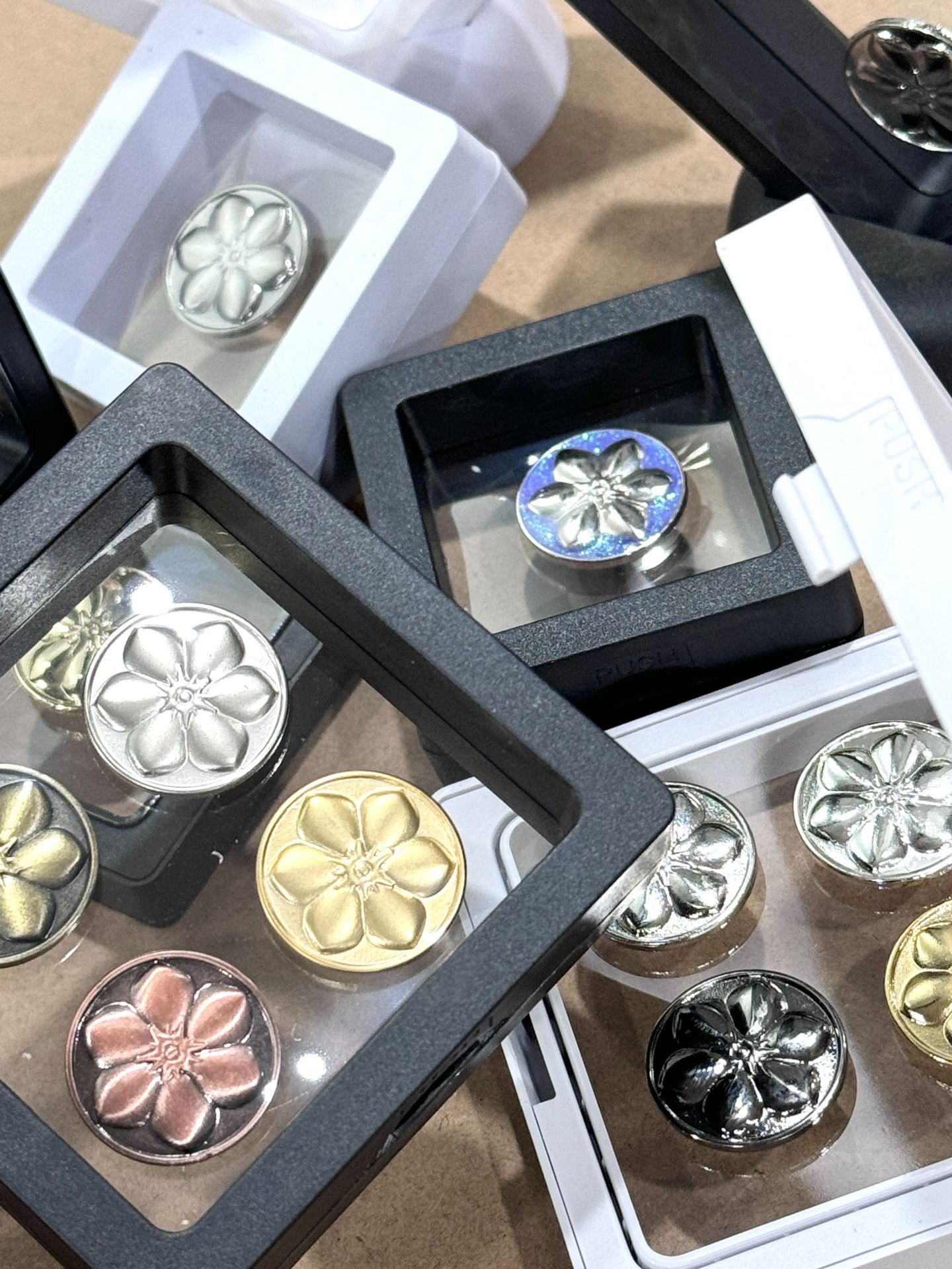 Suspended box, wearable armor box, necklace bracelet box, handchain box, jewelry box, packaging box, transparent film jewelry box pic 16