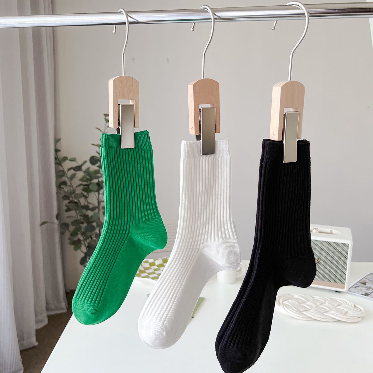 袜子男秋冬季中筒袜男士纯棉长袜日系纯色商务风百棉透气吸汗男袜详情4