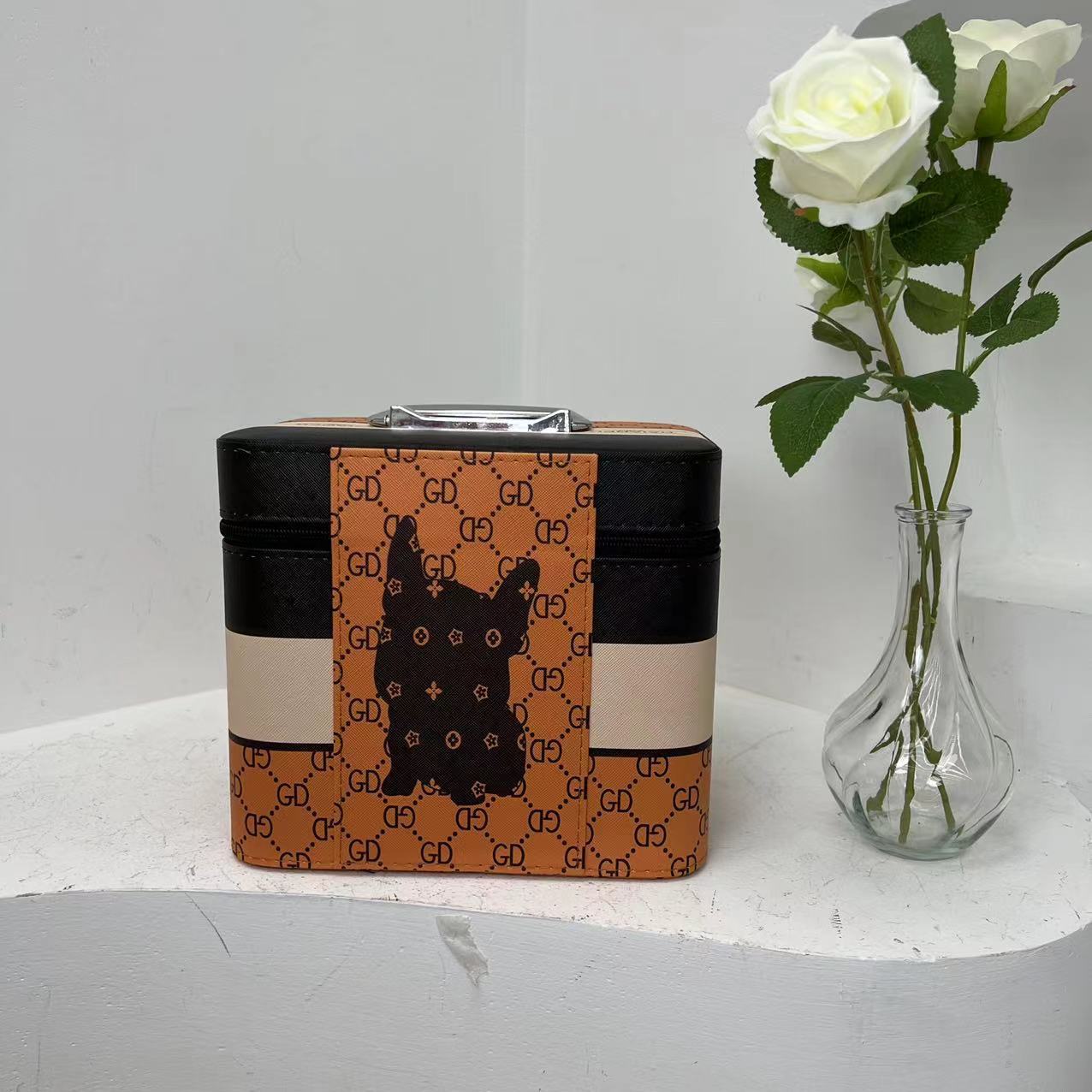 化妆包 学生旅行便携手提化妆品桌面收纳包 结婚用p大容量化妆箱详情4