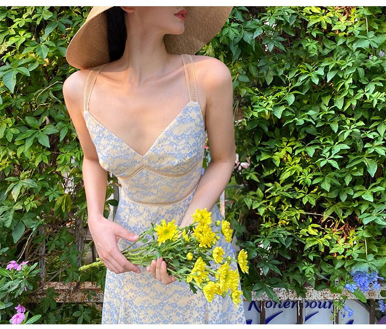 XIAOLI夜幕蕾丝A字V领吊带碎花连衣裙新款法式小众长裙子女夏详情28