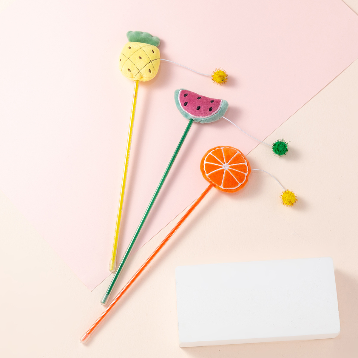 The fruit series cat toy sticks and cat toys contain catnip, an interactive pet product for cats to chew and enjoy themselves pic 33