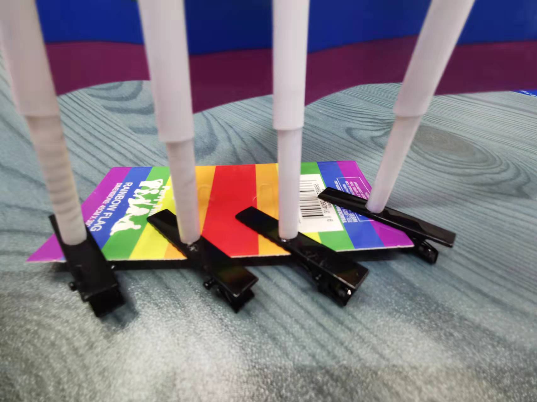 彩虹旗鸭嘴夹同志同性恋LGBT边夹发饰骄傲旗节日活动装饰旗帜详情5