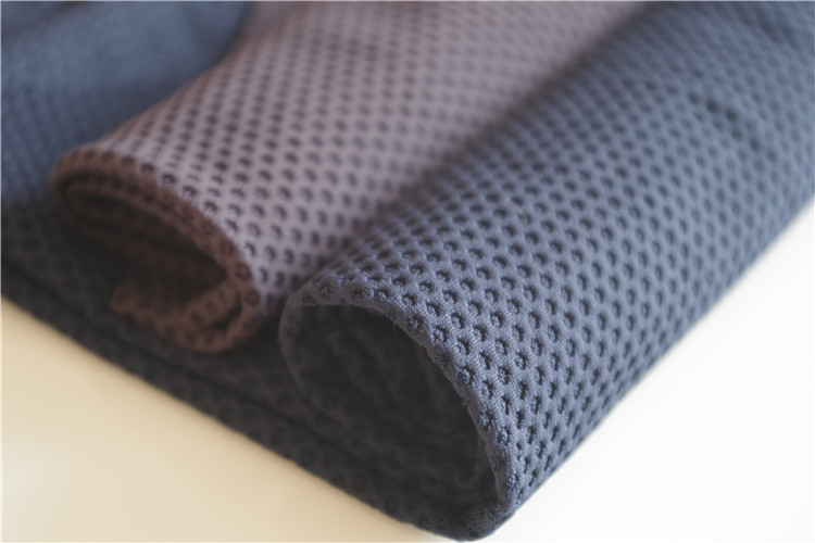 Factory direct sales of sports fabrics, football honeycomb mesh fabric and elastic mesh fabric pic 2