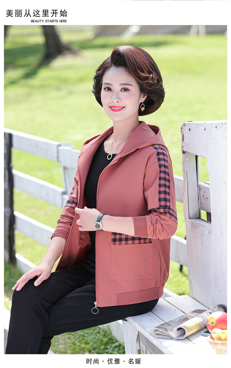 妈妈洋气休闲短款外套中年女式春秋夹克上衣服中老年秋装薄款风衣详情17