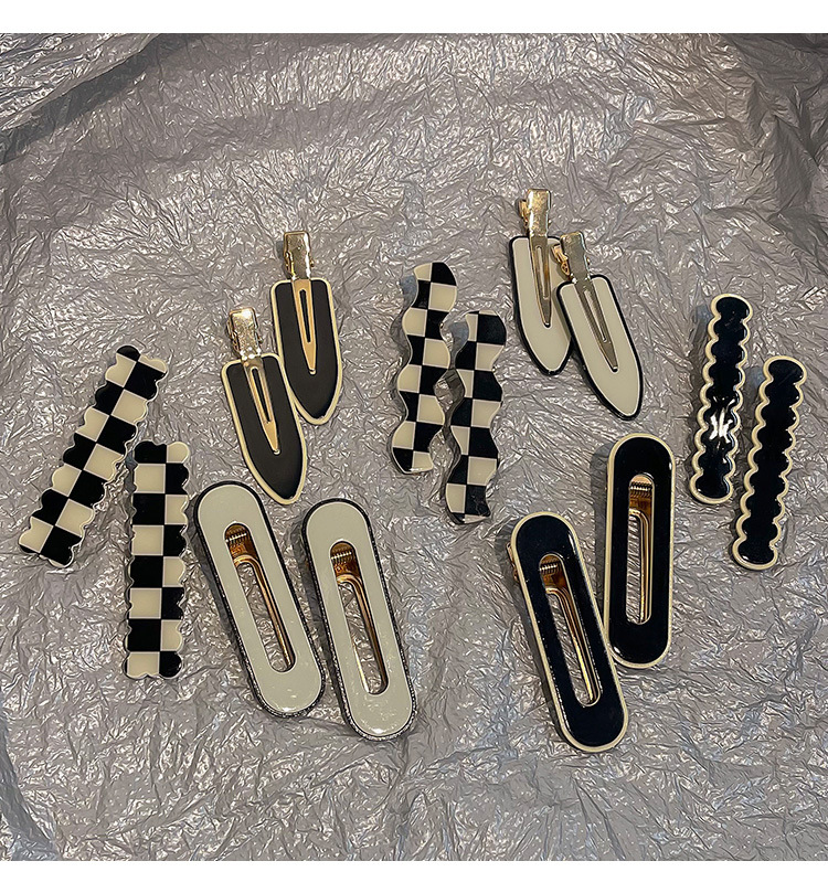 High-end style hair clips for women, summer bangs clips, duckbill clips, internet-famous seamless hair clips, side checkerboard clips, headwear pic 2