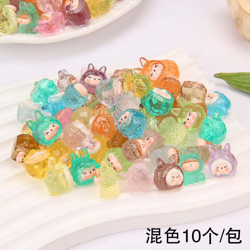 抖音爆款微缩立体小摆件创意冰透kiki混款diy饰品树脂滴胶批发详情6