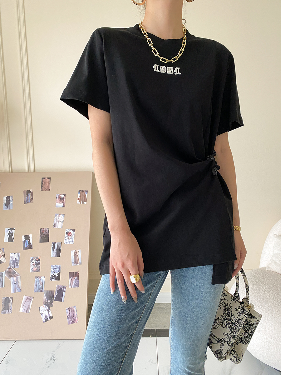 Sinan guoji plato hebilla bifón caída hombro manga camiseta mujer moda cool sentido de diseño verano 2022 nuevo SN1425 pic 38