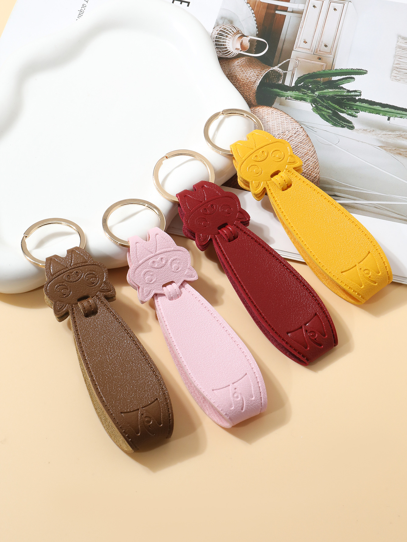 PU皮革小猪钥匙扣创意简约钥匙链男女汽车皮质通用金属挂件详情3