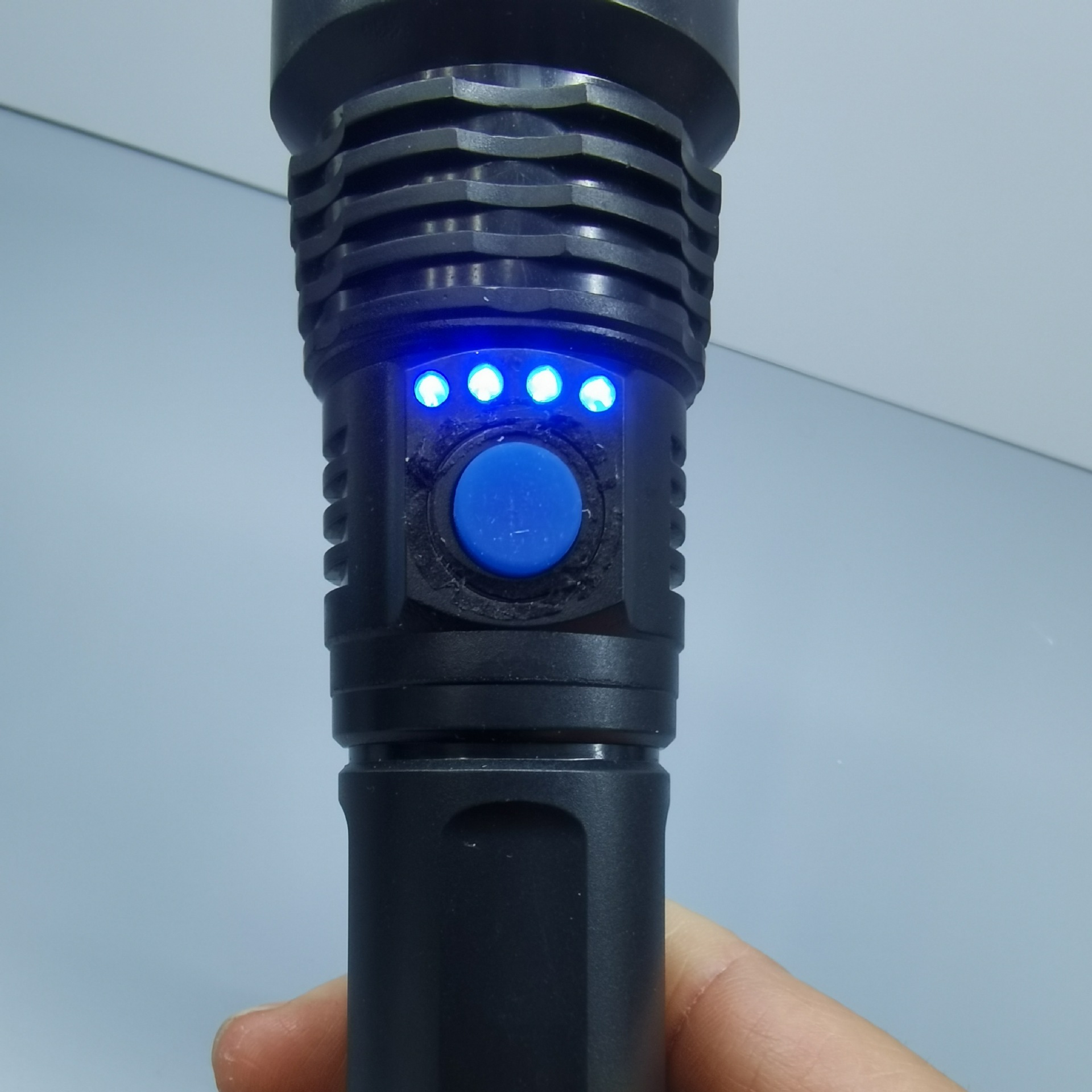 Cross-border LED linterna luz brillante USB recargable luz brillante súper brillante luz brillante larga luz multifuncional hogar al aire libre pic 8