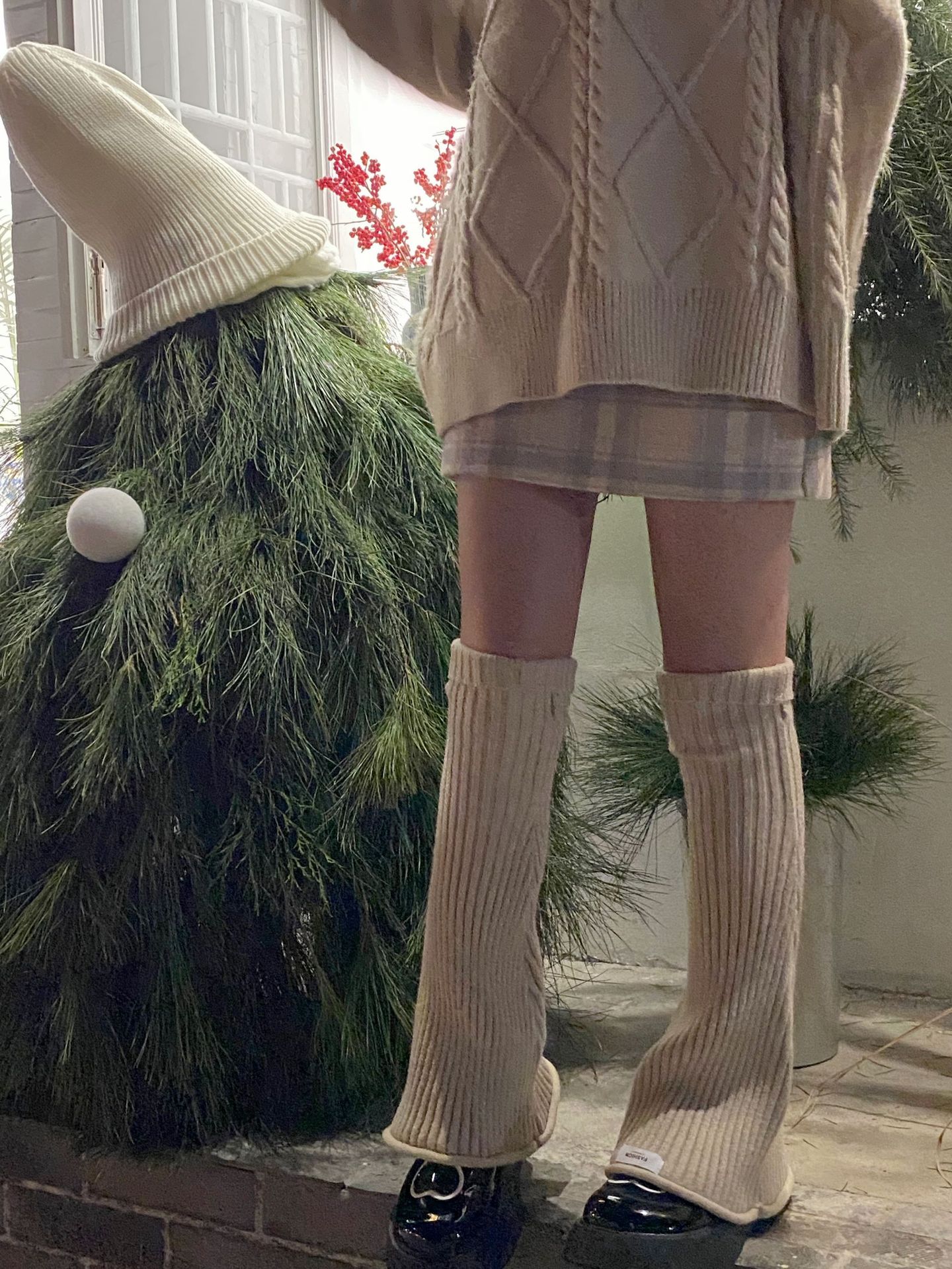 Otoño invierno influencers piernas calientes retro cuerno casquillo estilo nicho slim jersey rayas de lana piernas largas ligas pic 12