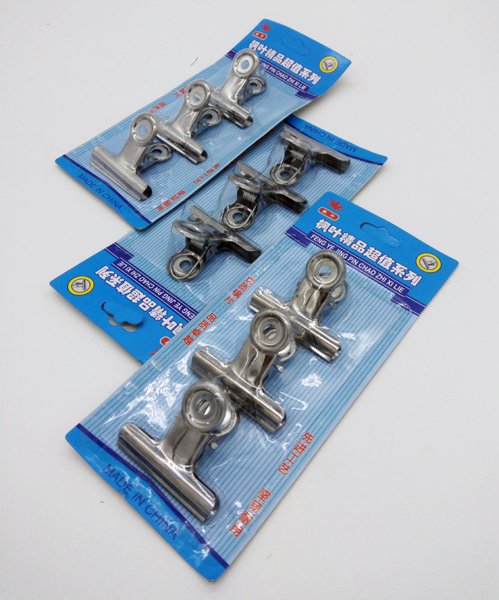 C1732 Three office clips, office stationery ticket clips, fixed two-yuan store supply source, wholesale and distribution pic 4