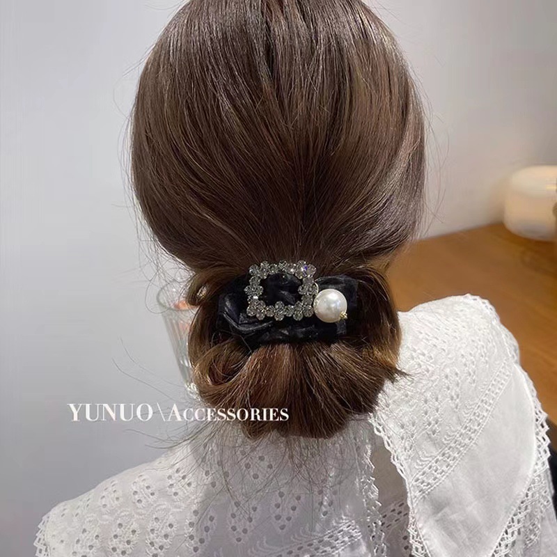 Korean-style organelle pearl large intestine hair tie for women in summer, ins French high-end ethereal chanel-style hair tie pic 7