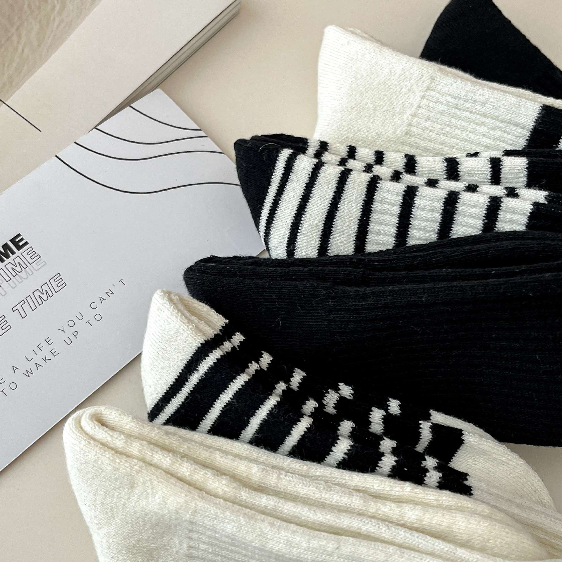 New autumn and winter collection: Thickened loop mid-calf socks for women, Korean-style sports, versatile striped socks, double-needle ins trendy pile socks pic 1