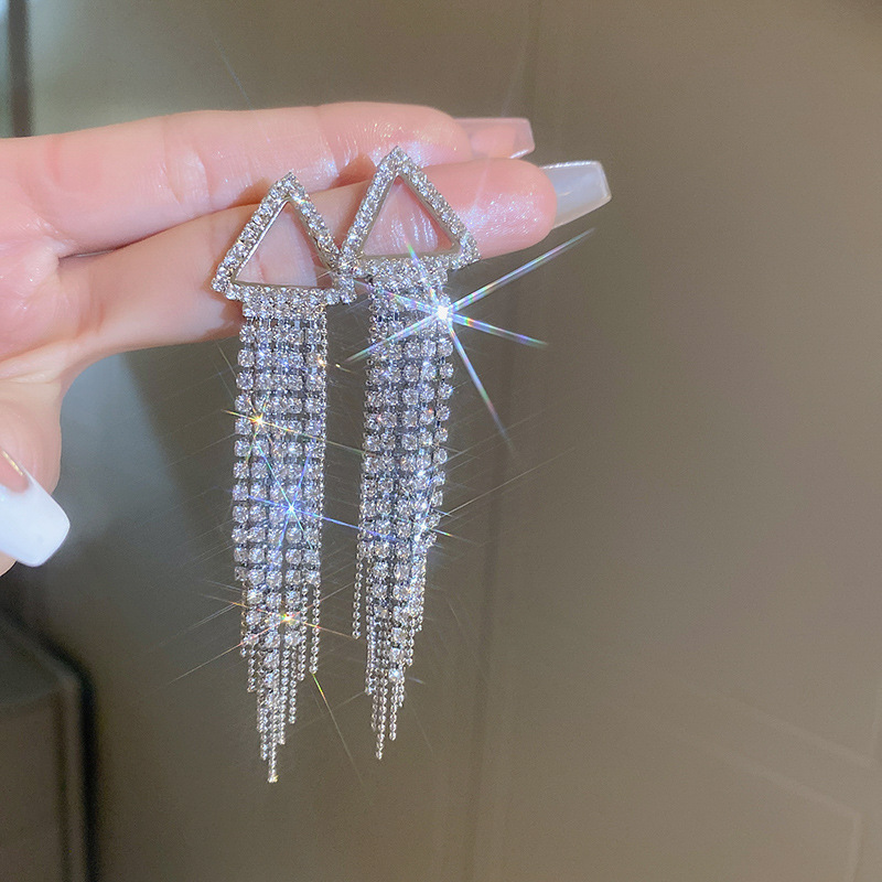 Silver needle diamond-encrusted heart-shaped flower earrings, European and American fashion style, square stud earrings, niche commuting new earrings wholesale pic 44