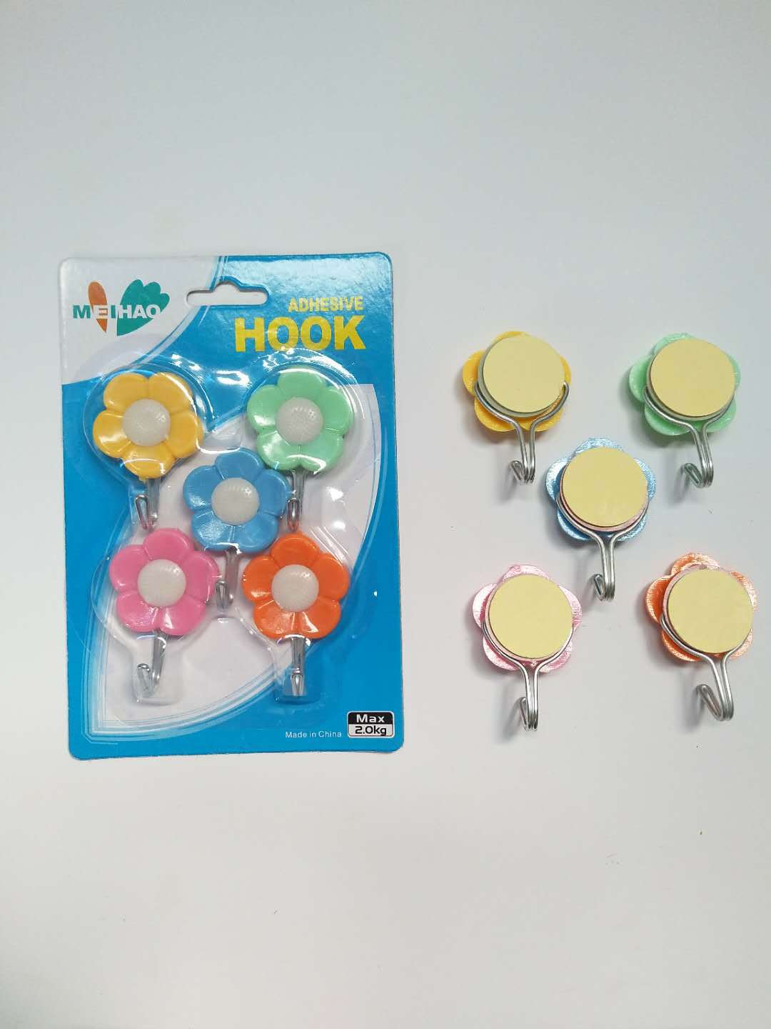 5 pieces of creative flower-shaped adhesive hook suction card, plum blossom hook manufacturer wholesale pic 4