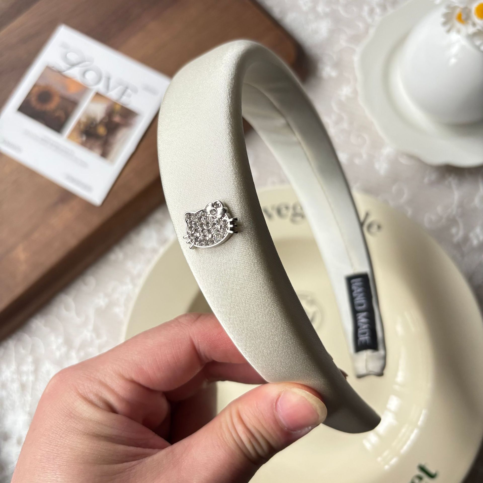 Spring new solid-color satin hair band for women, high head pressure headband, high-end and light luxury hair tie and hairpin headwear pic 57