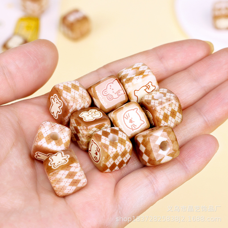 Cartoon grid bear, square beaded, perforated acrylic diy jewelry, bracelet, mobile phone chain, hair tie, hair accessory pic 2