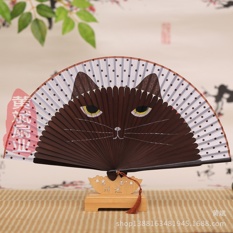 烤漆柄手绘猫扇日本女生竹叠折扇卡通龙猫扇真丝创意日式工艺扇详情5