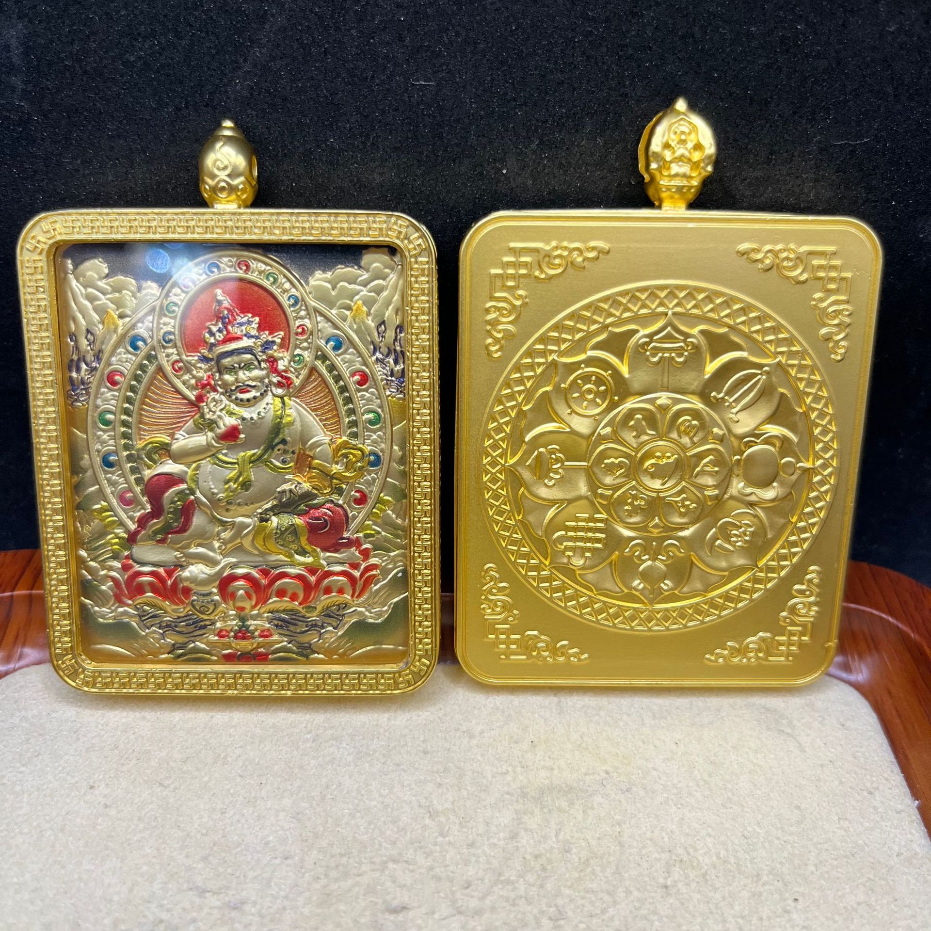 单面藏式浮雕合金唐卡文殊普贤本命佛随身佛牌黄财神吊坠详情18