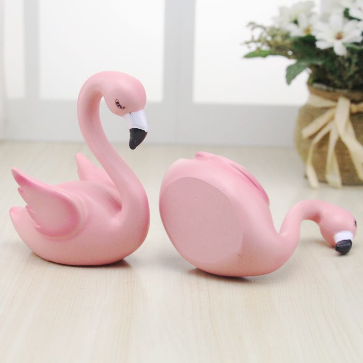 Flamingo figurines pic 8