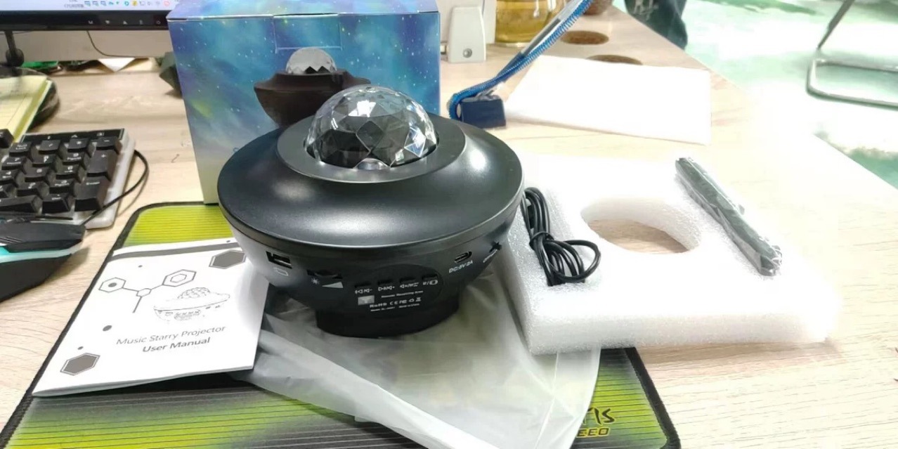 跨境usb梦幻投影星空水纹灯激光灯满天星蓝牙音乐氛围小夜灯详情2