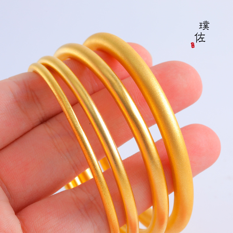 久不掉色里外一色越南保色沙金手镯仿古法黄金手镯光面实心素圈女详情5