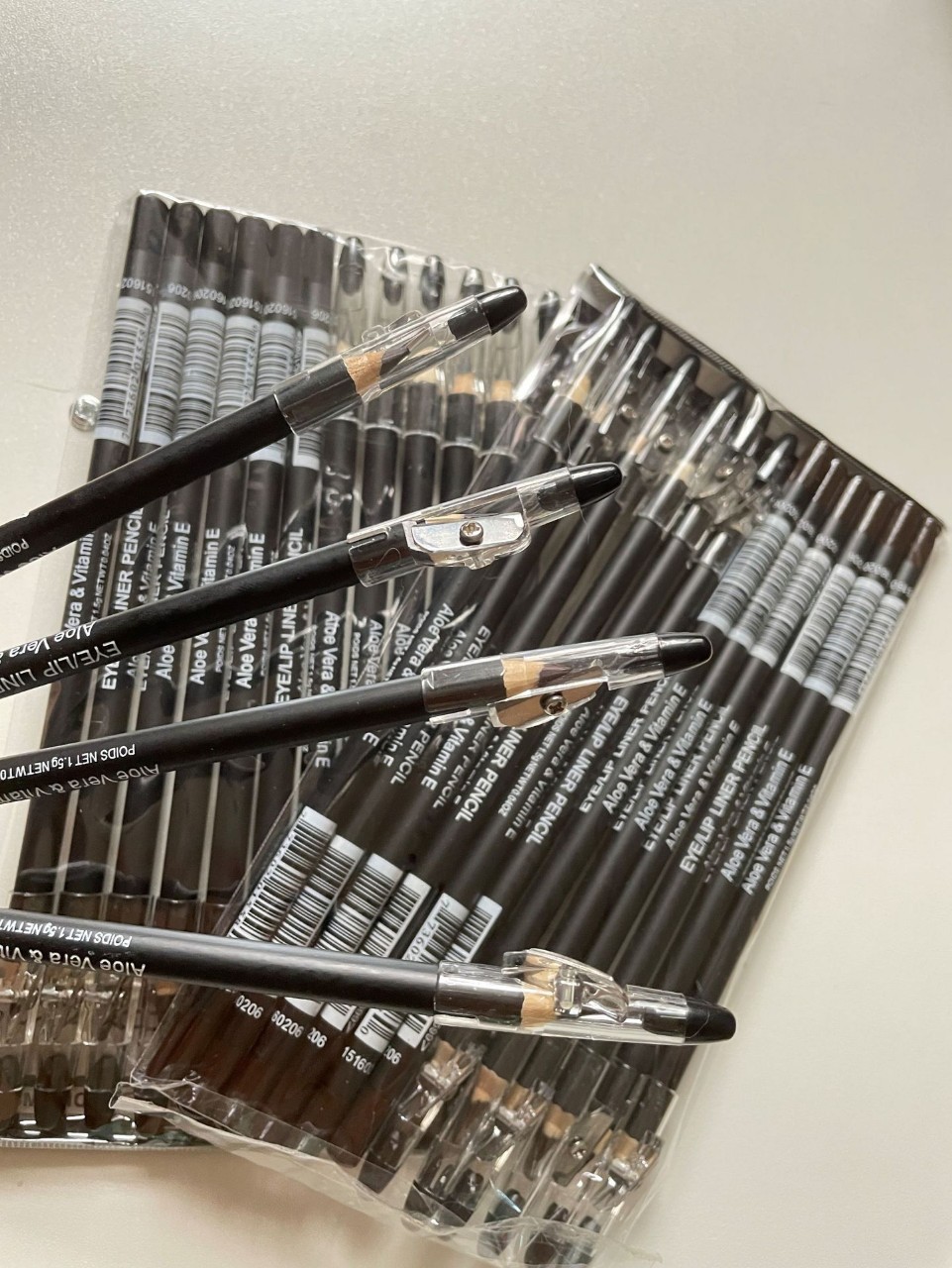 外贸爆款木制眉笔 眼线铅笔防汗易上色 带卷笔刀眉笔黑咖易画上妆详情7