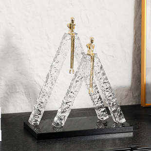 Creative striped candlestick ornaments, home living room decorations, resin handicrafts, office decorations, wine cabinets, a sense of luxury pic 3
